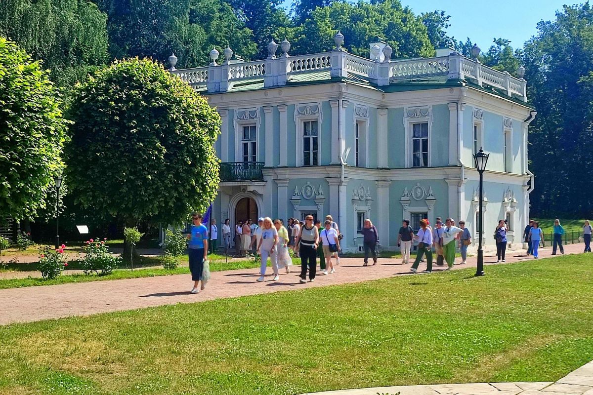 Москва «Очарование Царских садов»