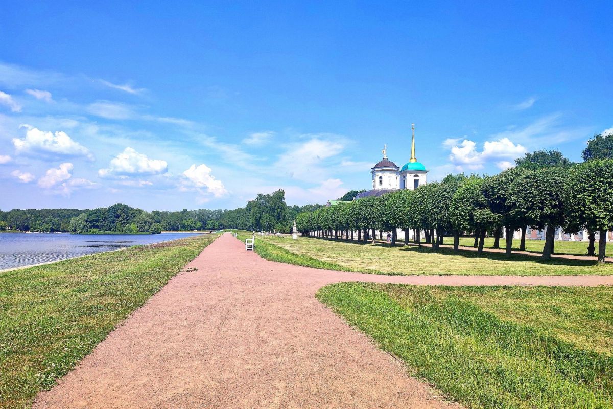 Москва «Очарование Царских садов»